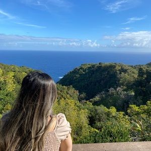 Meet your Posher, Jenny